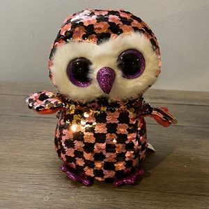 Ty Flippables Limited Collection “Checks” the Owl